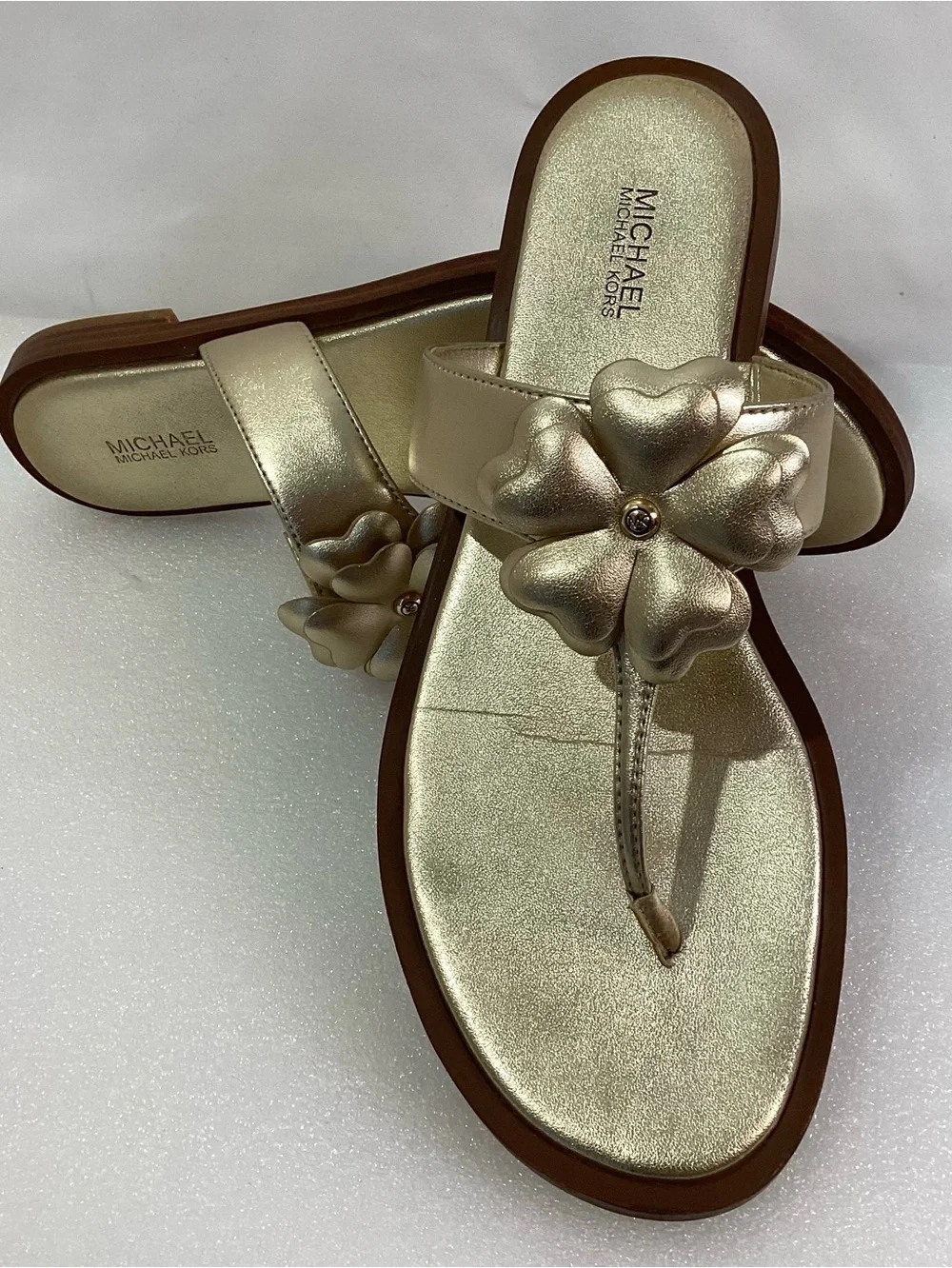 Michael Kors Woman’s Flip Flops Size 9.5 Color Gold Faux Leather